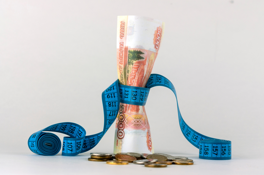 Para um detox financeiro, faça trocas inteligentes no seu orçamento | Foto: Ultraskrip