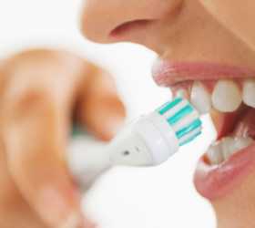 Entenda como higiene bucal em pacientes com Covid-19 pode evitar agravamento da doença