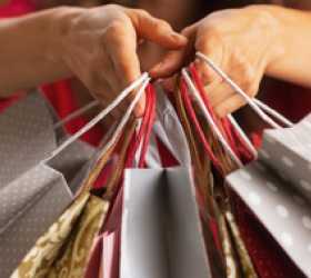 8 dicas para você economizar nos presentes de Natal e encerrar o ano sem dívidas